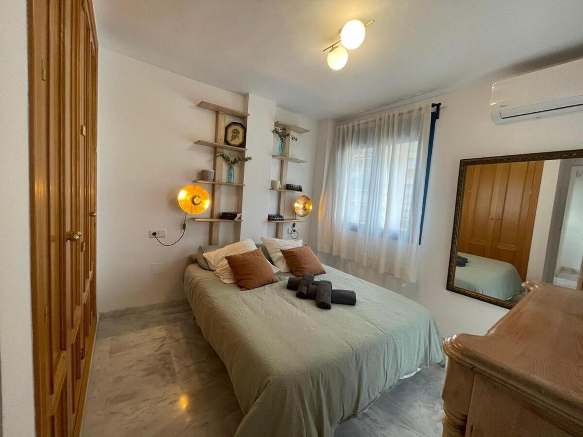 Calu Homes Cerca Playa De Huelin Màlaga Exteriér fotografie