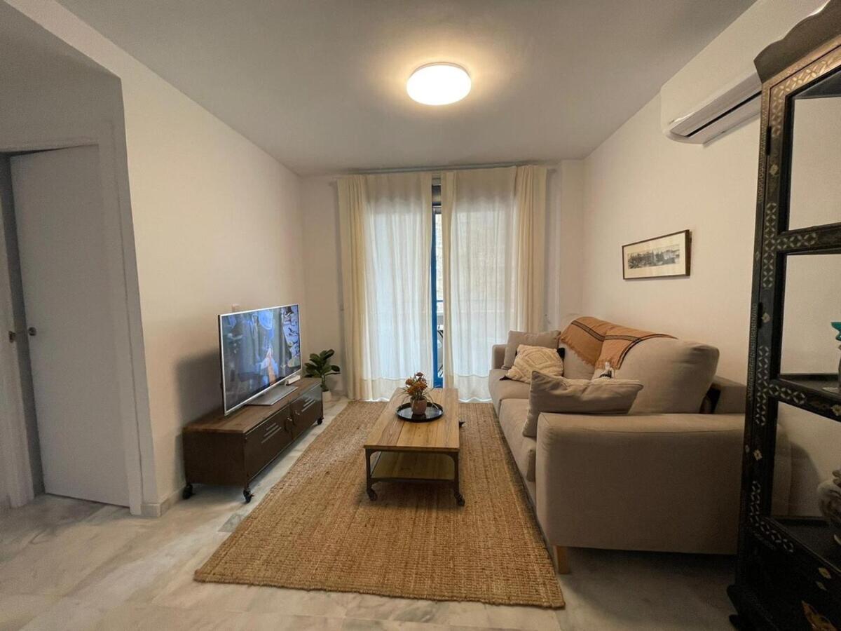Calu Homes Cerca Playa De Huelin Màlaga Exteriér fotografie