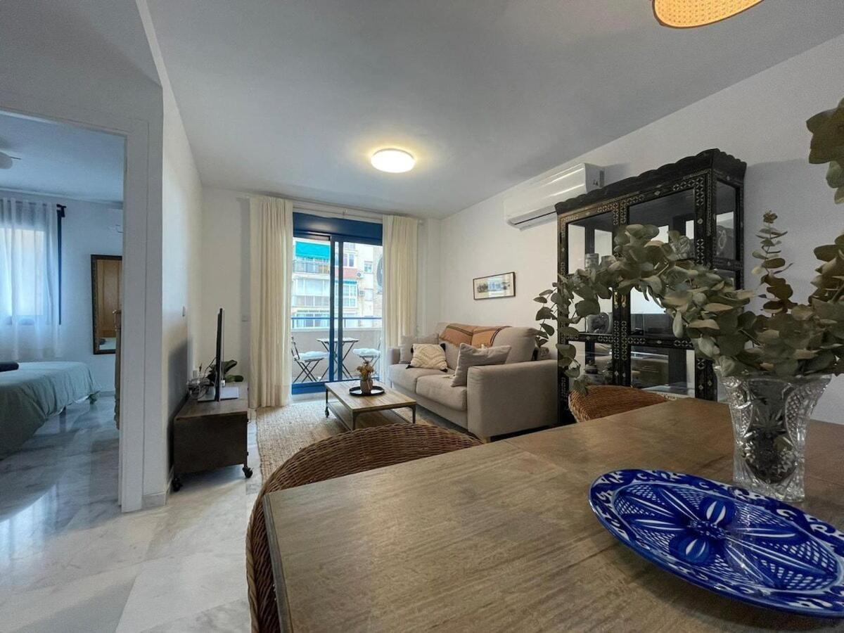 Calu Homes Cerca Playa De Huelin Màlaga Exteriér fotografie