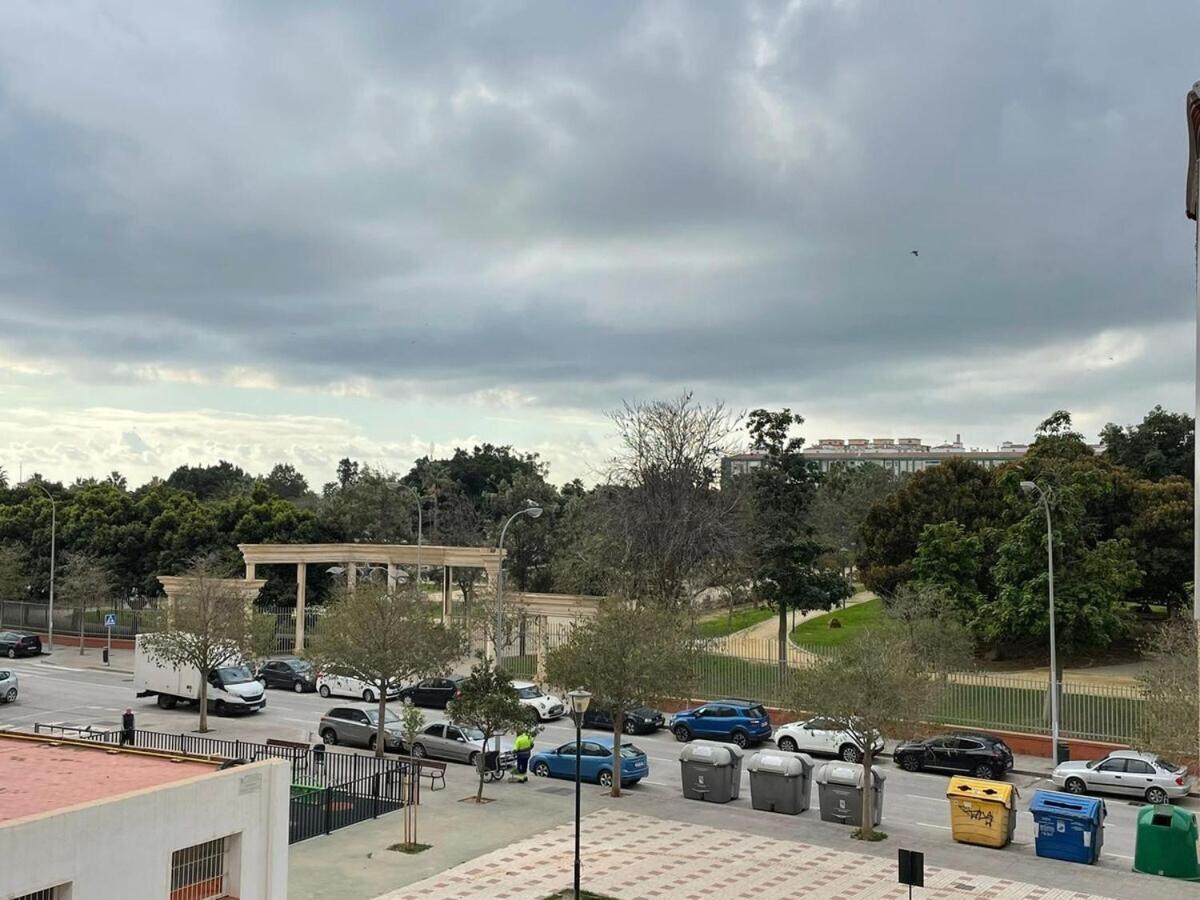 Calu Homes Cerca Playa De Huelin Màlaga Exteriér fotografie