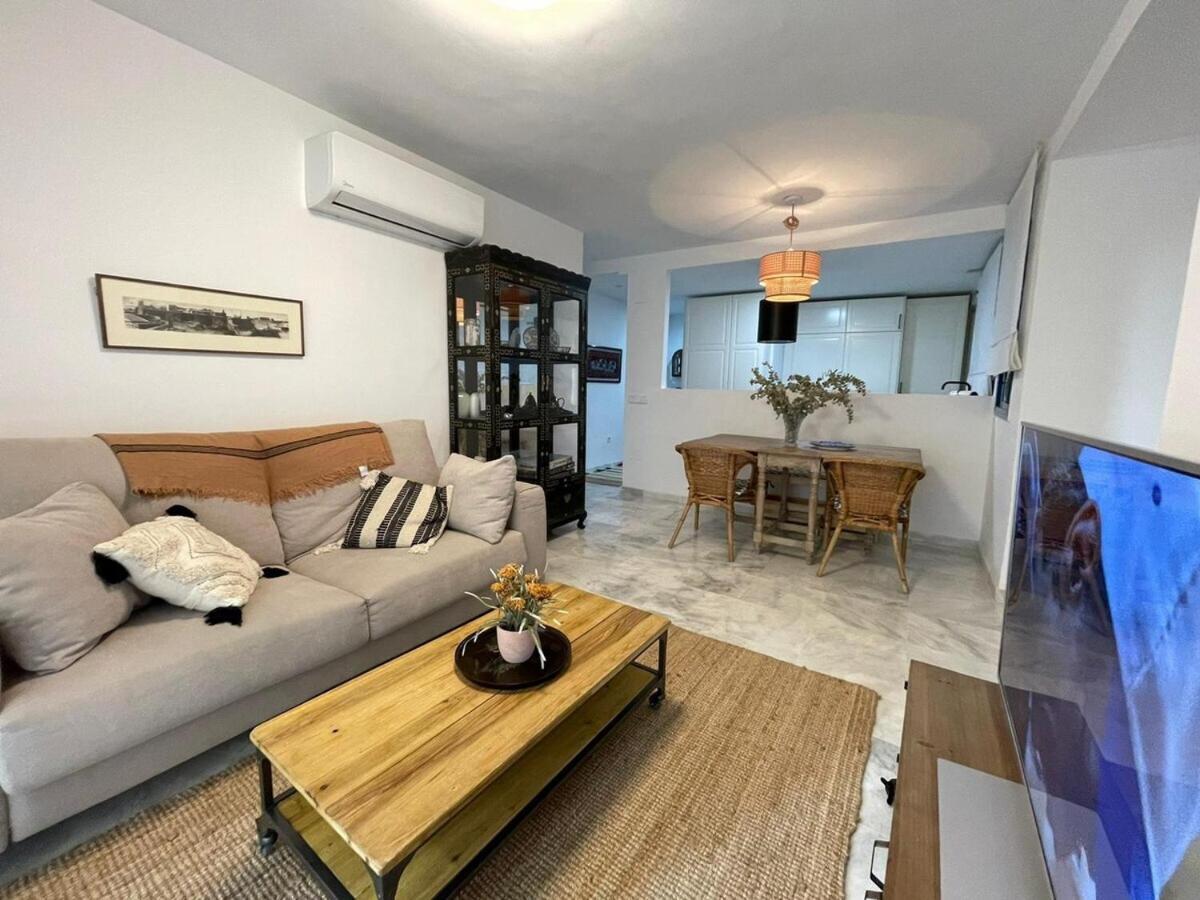 Calu Homes Cerca Playa De Huelin Màlaga Exteriér fotografie