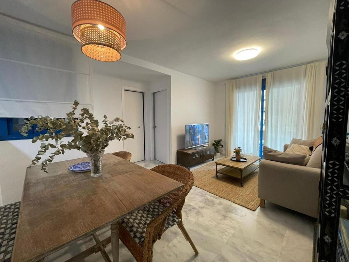 Calu Homes Cerca Playa De Huelin Màlaga Exteriér fotografie